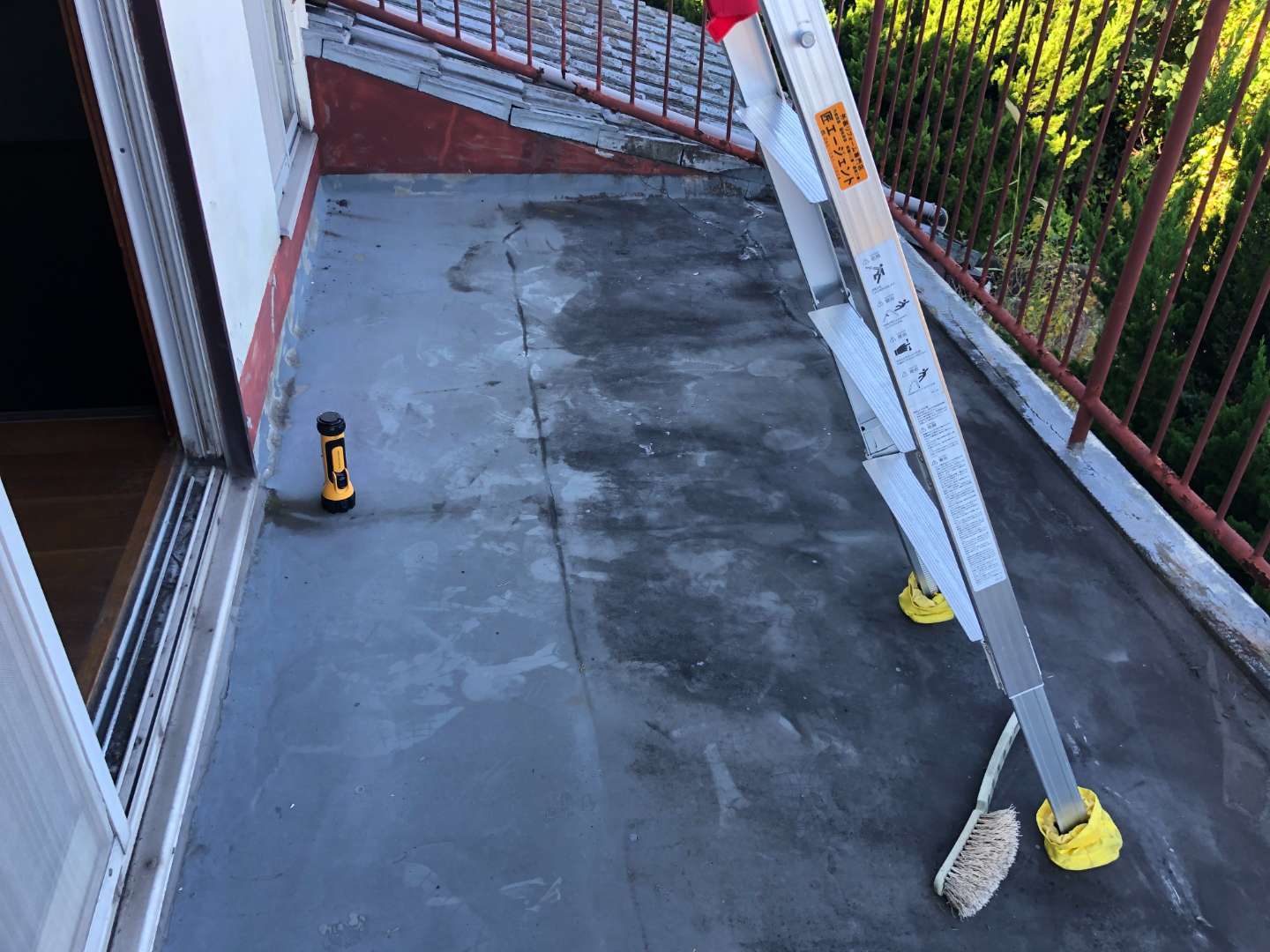 北九州市小倉北区 雨漏り調査・防水工事・付帯部塗装・雨漏り対応工事 施工写真1