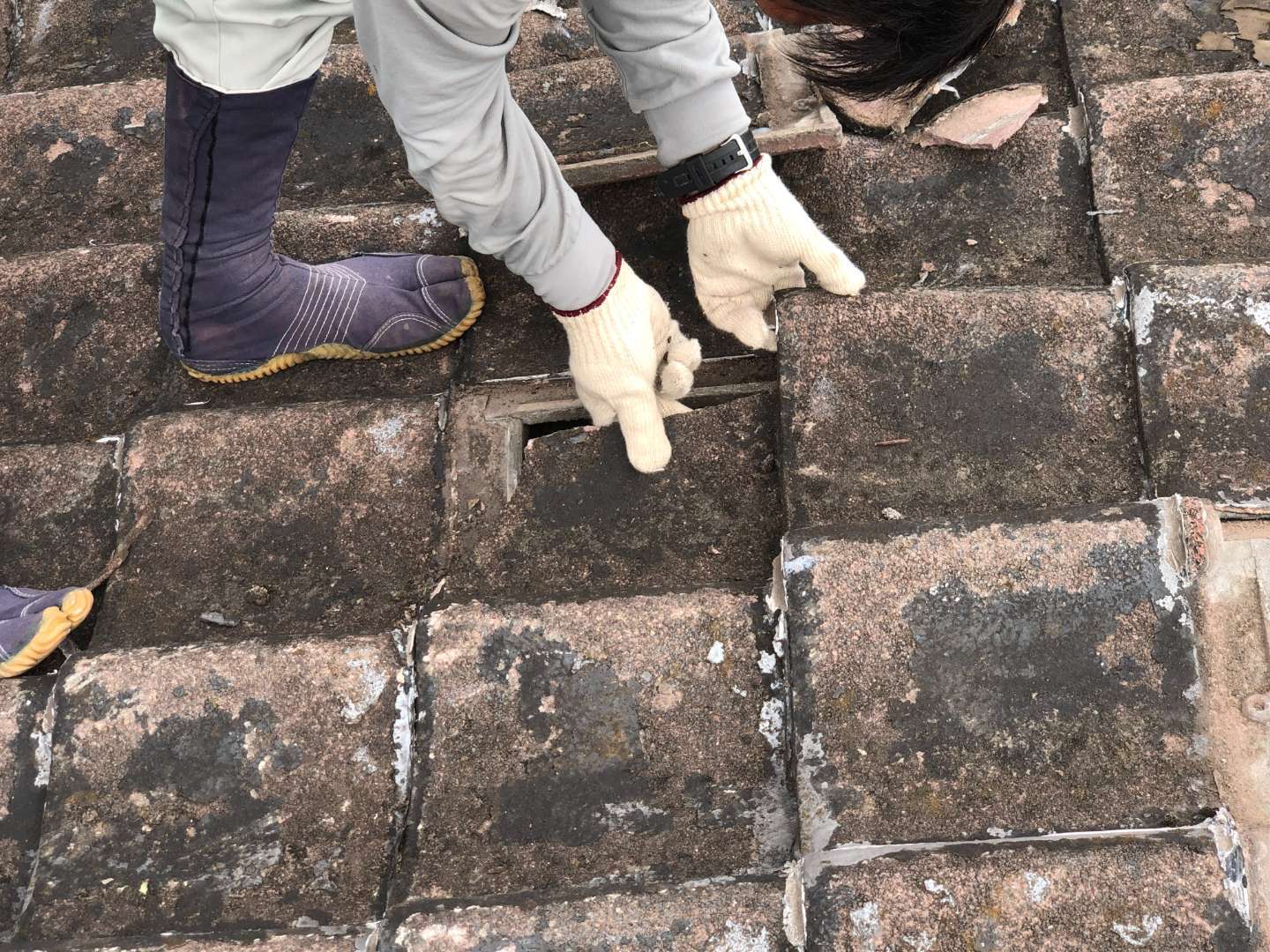 北九州市八幡東区 屋根瓦補修・雨漏り調査・火災保険対応工事 施工写真4