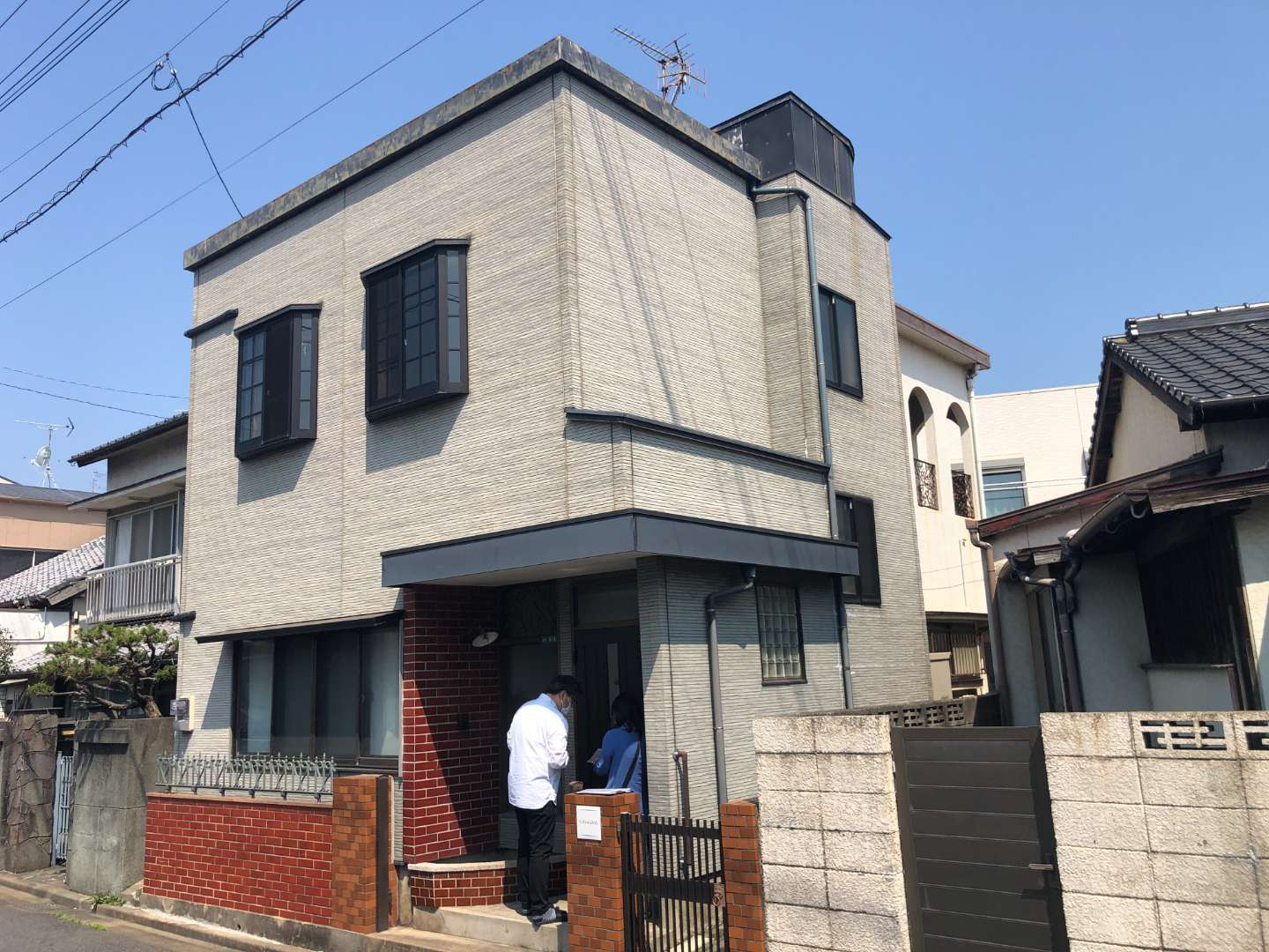 北九州市若松区 遮熱塗装・外壁塗装・コロニアル屋根塗装・付帯部塗装・シーリング打ち替え・雨漏り調査・雨漏り対応工事 施工写真2
