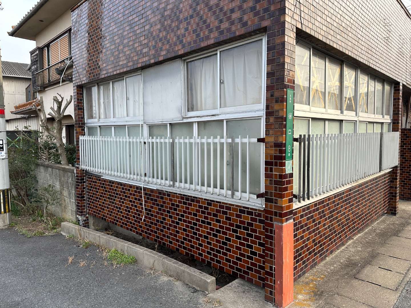 福岡県遠賀郡水巻町樋口 雨漏り対応工事・瓦棒屋根張り替え工事・屋根板金工事・雨樋交換 施工写真11