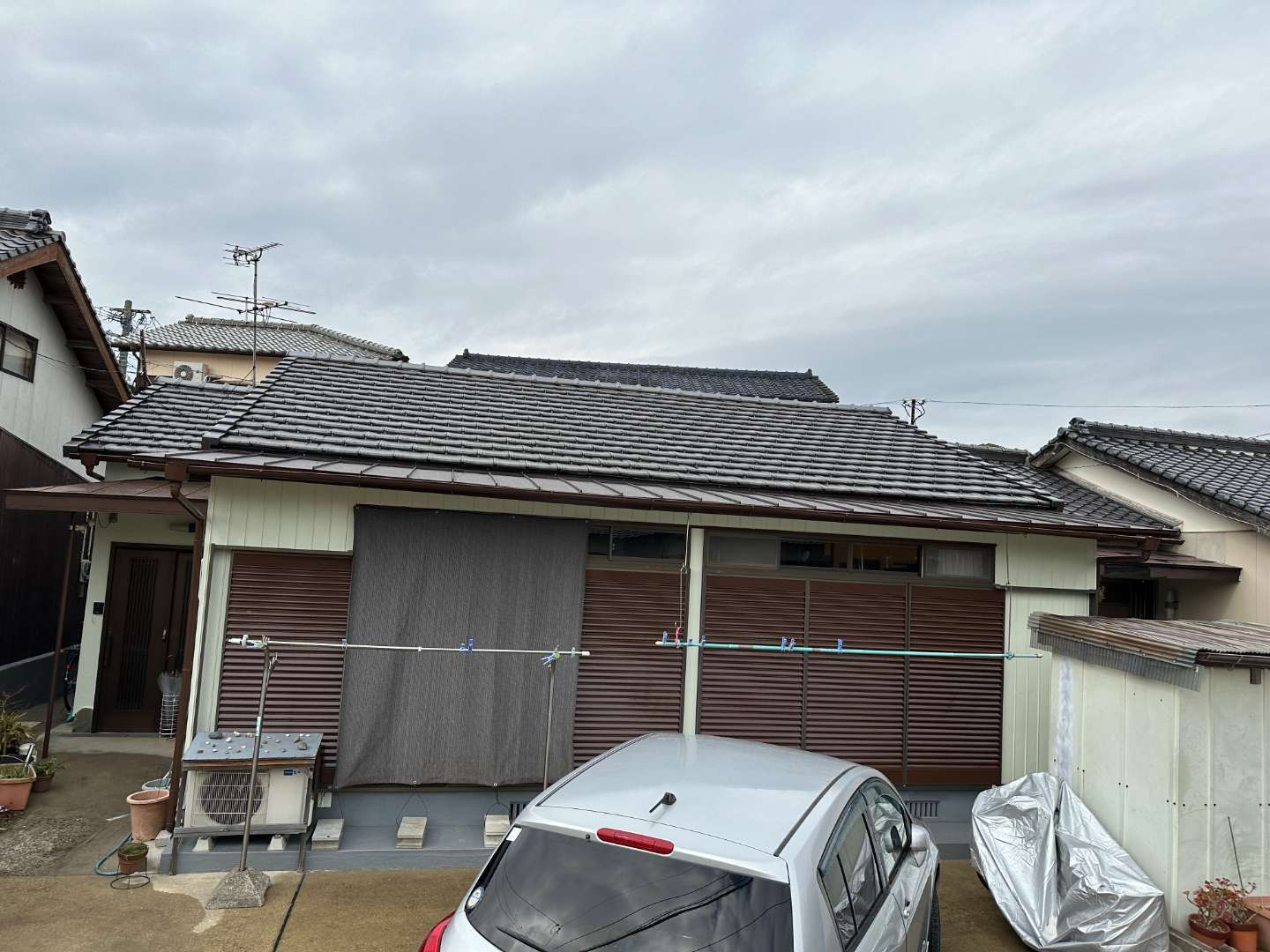 北九州市八幡西区永犬丸 雨漏り対応屋根工事(ガルバリウムカバー工法) 施工写真7